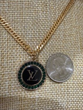 LV pendant Green & Gold on a Stainless steel Women’s necklace